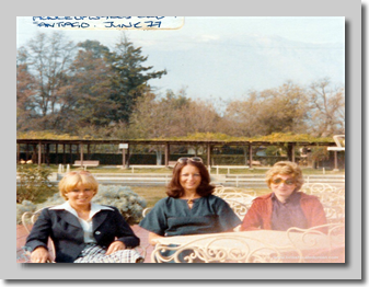 Prince of Wales Club - Santiago. Judy, Jacqui & Dee
